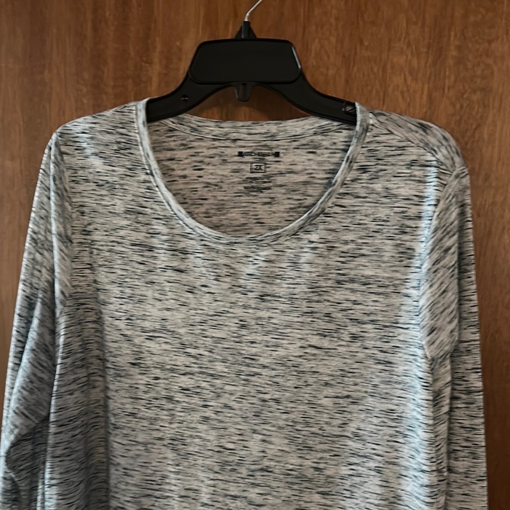 Architect Gray Long Sleeve Top - Picture 4 of 5
